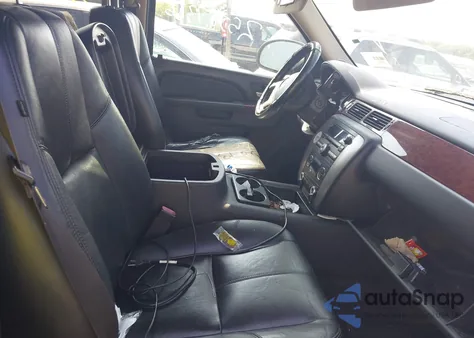 2013 GMC Yukon Xl 1500 Slt из США, поврежденный, VIN 1GKS2KE7XDR290631